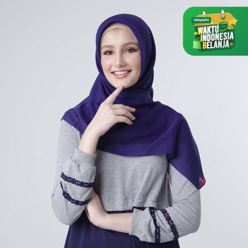 Foto Produk Zoya Kerudung Segi Empat Polos - Maruna Plain Scarf Warna Light Navy dari Zoya