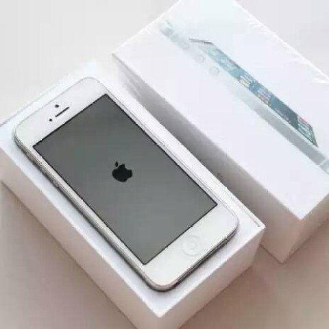 Foto Produk Iphone 5 64GB / Iphone 5 64 GB / Iphone 5 64GB NEW GARANSI Distributor dari Chacha Aufklarung Shop