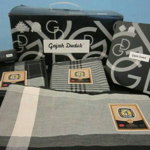 Foto Produk Sarung Gajah Duduk Black & White dari TOKO MANSHURIN