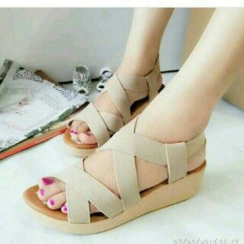 Foto Produk Sandal Wedges Wanita Karet SDW217 - Hitam, 37 dari CAFANA STORE