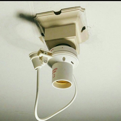 Foto Produk FITTING SENSOR LAMPU TERAS/LUAR, ON/OFF OTOMATIS dari Bro & Sis Jakarta