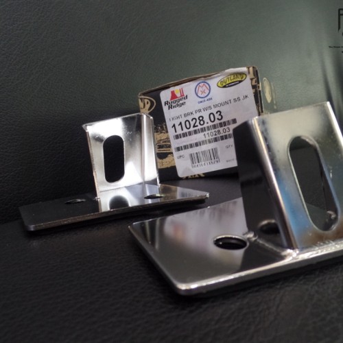 Foto Produk Bracket Lampu Tembak/ Windshield Light Bracket Chrome For Jeep JK dari PIONIR JEEP