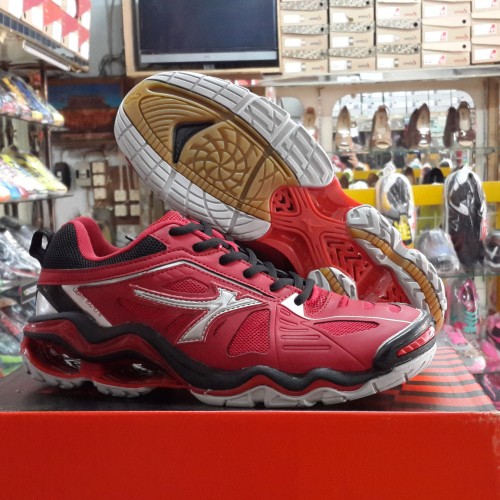 mizuno asics
