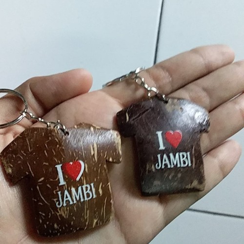 Foto Produk Gantungan Kunci Kayu Custom Bisa Request Tulisan & Bentuk dari RAFANIA SOUVENIR JOGJA