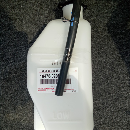 Foto Produk Tabung Cadangan Radiator Soluna / Tabung Radiator Soluna Original dari Saudara toyota atrium