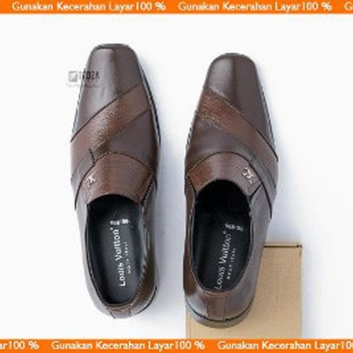Foto Produk Promo Sepatu Pantofel Kulit untuk Kerja Kantor bukan Kickers Limited dari RaysD