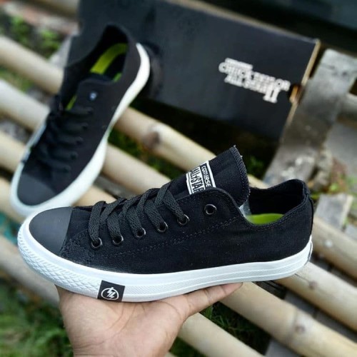 harga converse old school