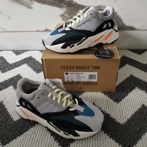 yeezy blade runner 700
