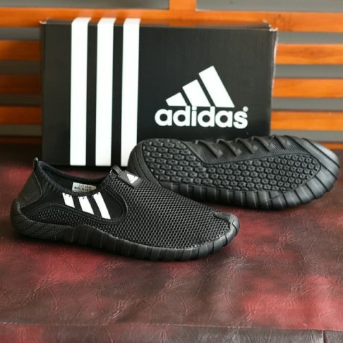 adidas jawpaw slip on