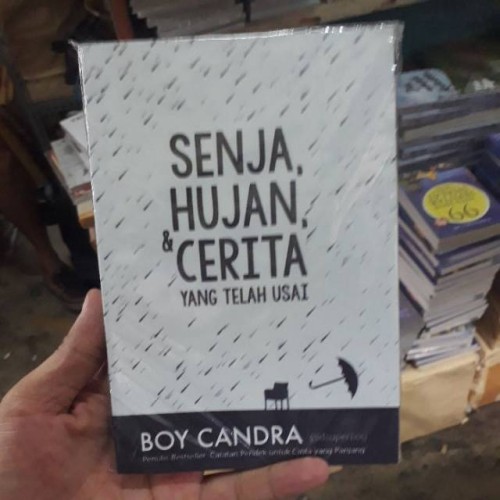 Jual JS SENJA HUJAN DAN CERITA YANG TELAH USAI 