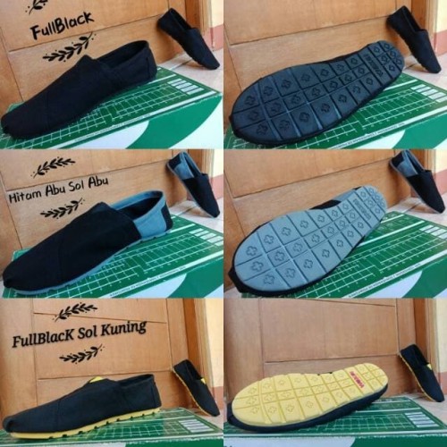 Foto Produk SEPATU WAKAI SLIP ON UNISEX PRIA WANITA TERBARU dari Dikikaospolos