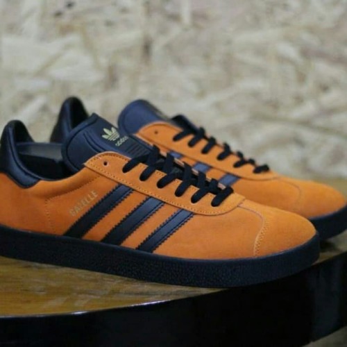 adidas yellow black gazelle