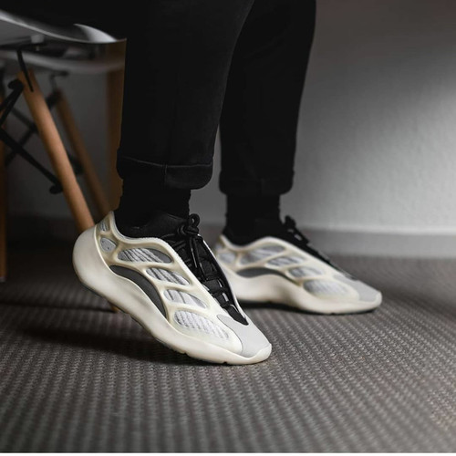 azael yeezy