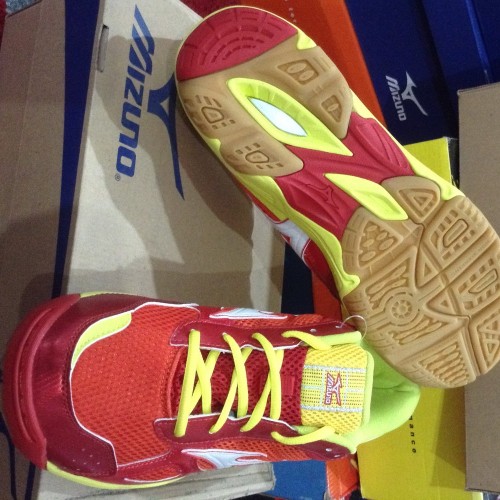 sepatu mizuno wave twister 3