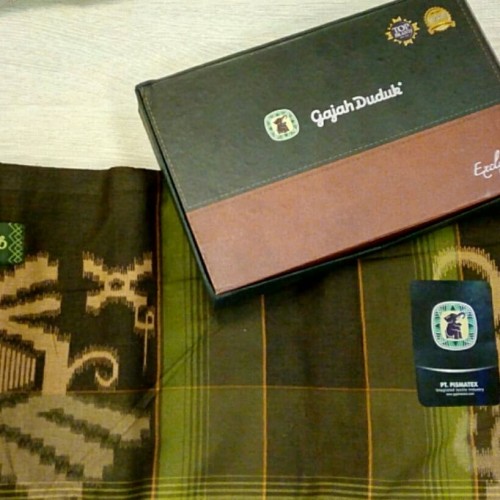 Foto Produk sarung gajah duduk 5000 benang exclusive dari siti rohana