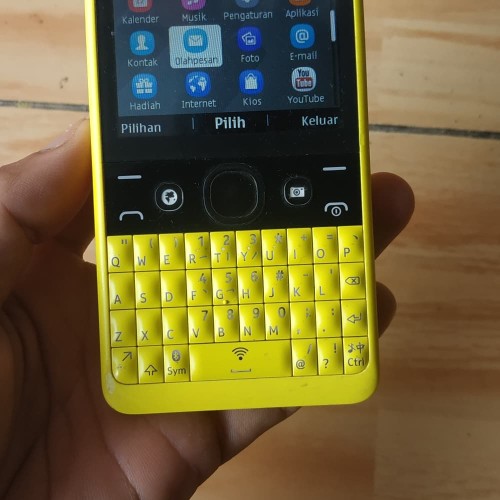 Foto Produk nokia asha 210 dual sim original normal kuning nokia dari alissta shop