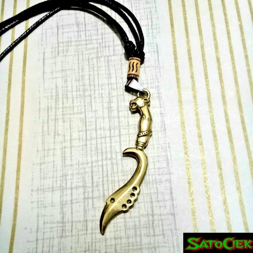 Foto Produk Kalung Tali Bandul Kujang Warna Gold 3D Import dari SatoCiek