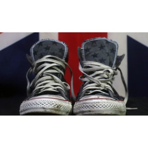chuck taylor all star studded high top
