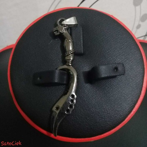 Foto Produk Mainan Kalung / Bandulan / Liontin Kujang Black 3D Import dari SatoCiek