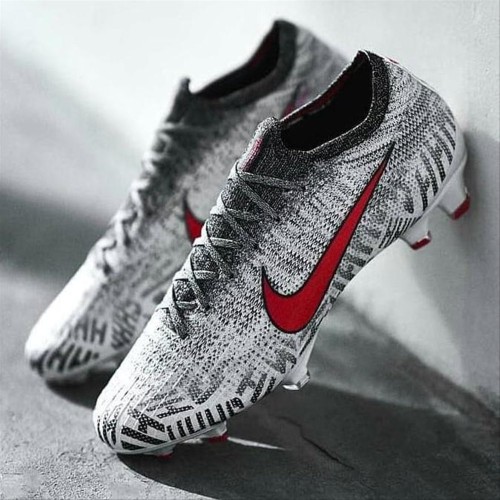 sepatu bola nike mercurial vapor