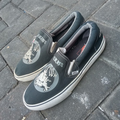 vans slip on 41