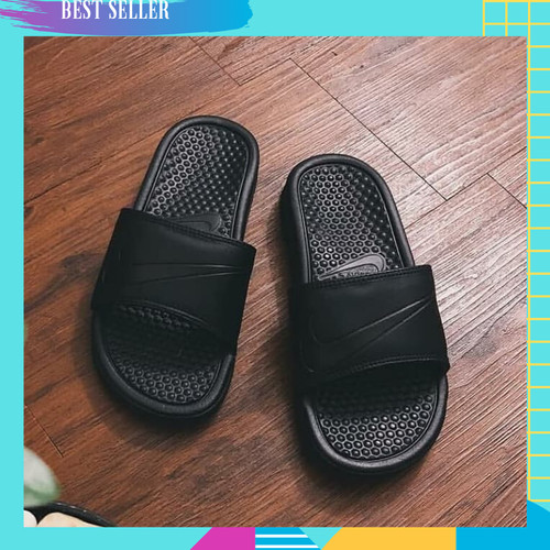 nike flip flops original