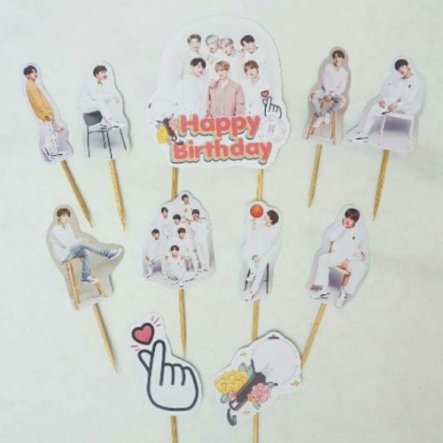 Foto Produk topper toper cake hiasan kue ulang tahun karakter BTS Korea satu set dari recht shop