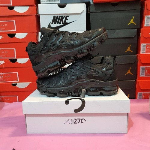 nike vapor triple black