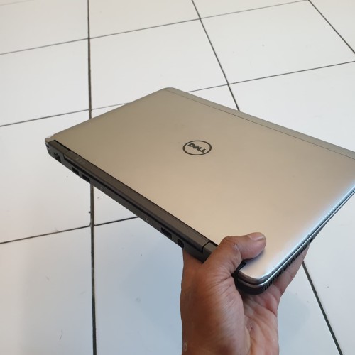 Foto Produk ULTRABOOK PREMIUM DELL i5-4310 / 8GB RAM / SSD 256GB / SUPER RINGAN dari Ari speed comp
