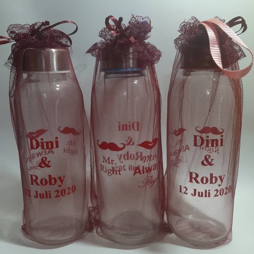 Foto Produk Botol Tumbler Kaca Bening Free Cetak Nama Kemas Tile / Souvenir Botol dari Rend's Souvenir