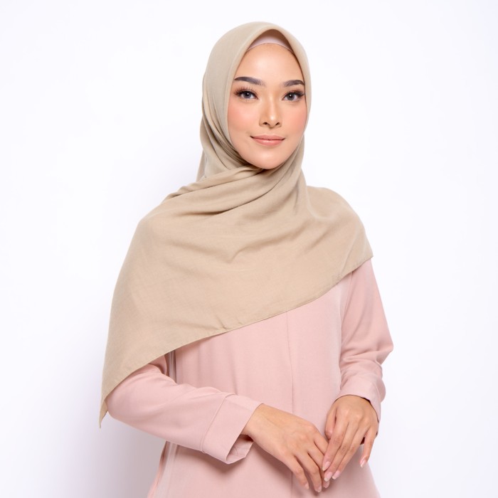 Foto Produk ZM Zaskia Mecca - Sadi Khaky Hijab Kerudung Segi Empat dari Zaskia Mecca Official