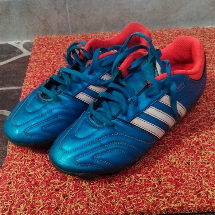 adidas 11questra pro
