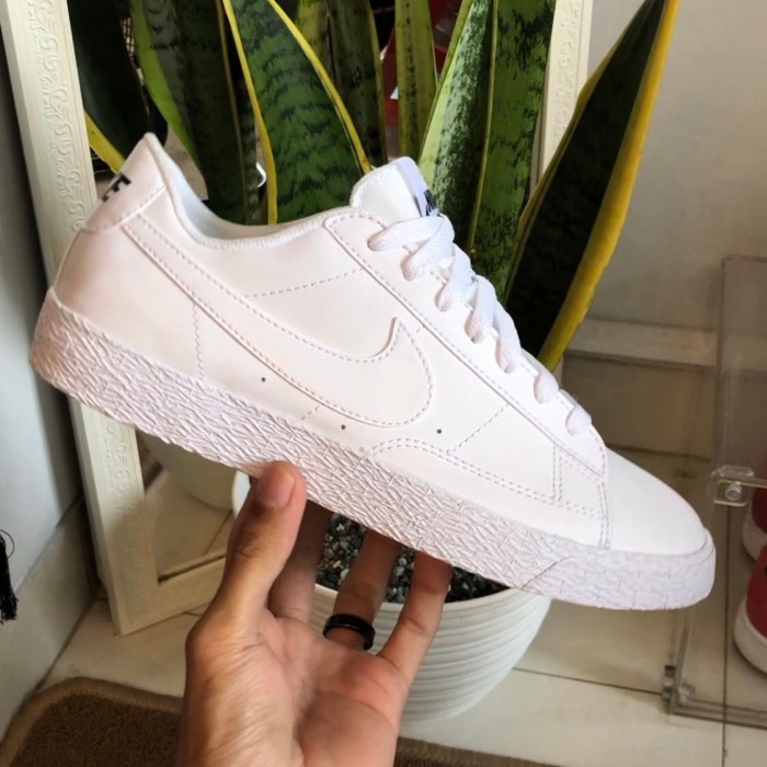 jual nike blazer low