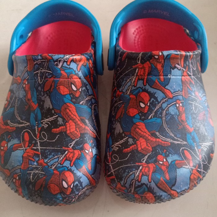 crocs spiderman