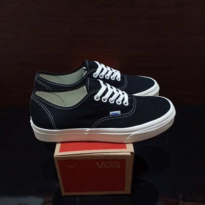 athletic vans