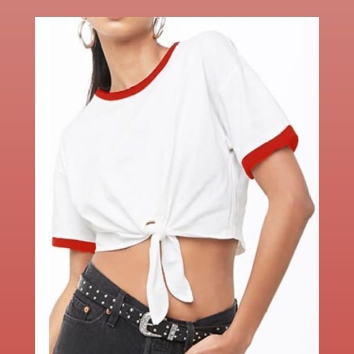 black crop top shirt