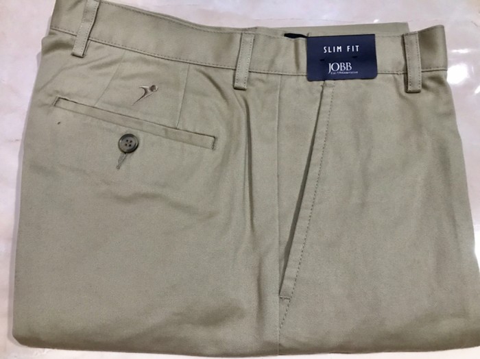 Ori celana katun setengah lutut warna khaki merk Jobb ukuran 31
