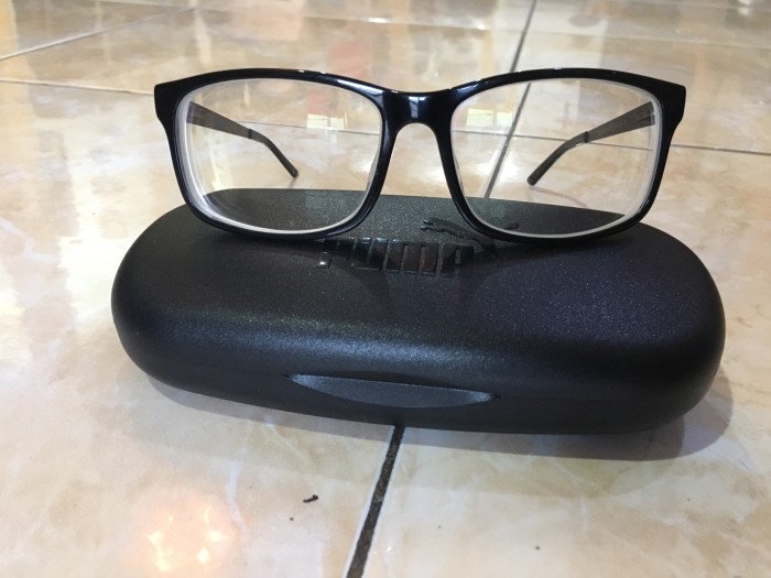 Jual Kacamata Kaca Mata Puma Original Ex Optik Seis Untuk Mata Minus Kota Samarinda Louis Jose Saputra Tokopedia