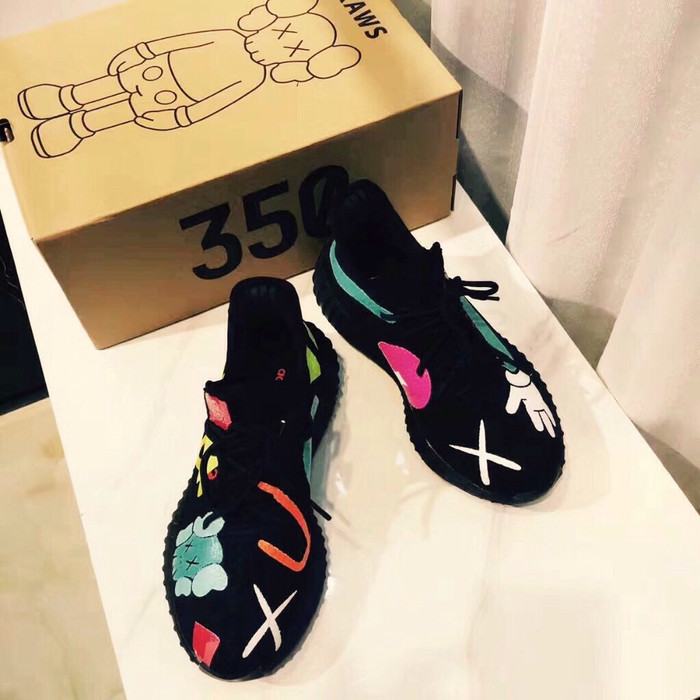 yeezy boost 350 v2 kaws