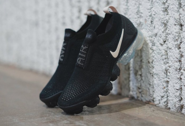 vapormax flyknit moc 2 black