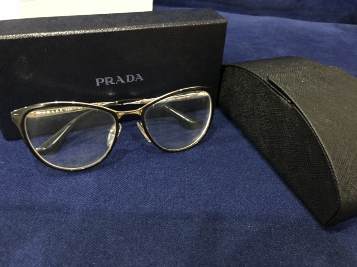 Jual Kacamata Prada Authentic Optik Seis Jakarta Timur Chettababyshop Tokopedia