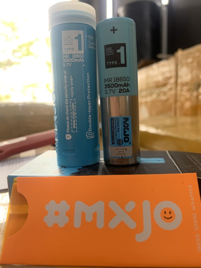 Foto Produk Battery MXJO new 18650 3500 MAH (Blue ) Authentic NEW VERSION dari chua_skincare
