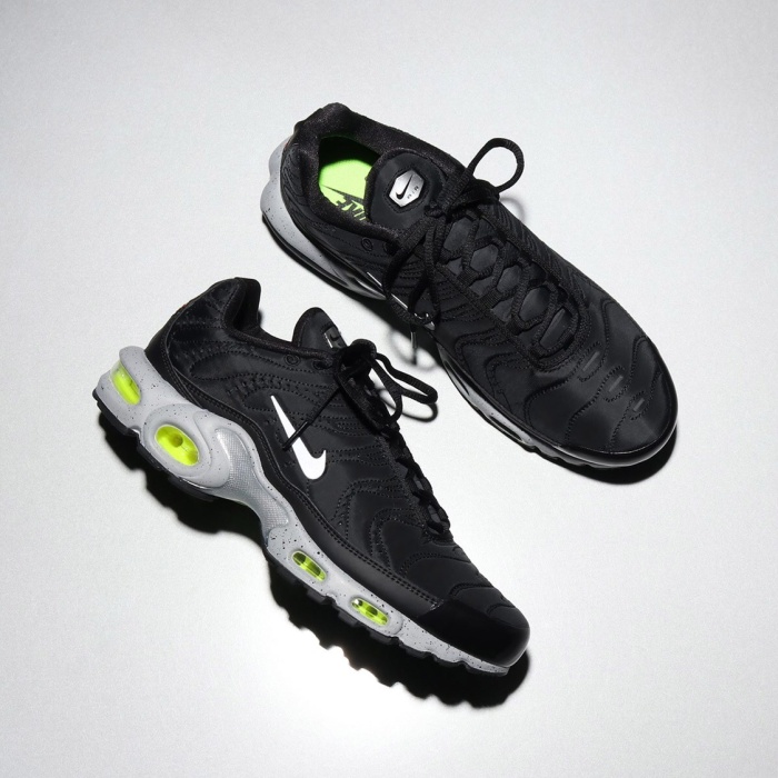 air max black and silver