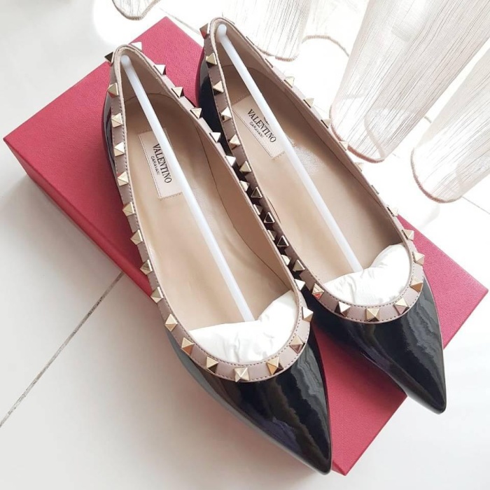 valentino rockstud flats black