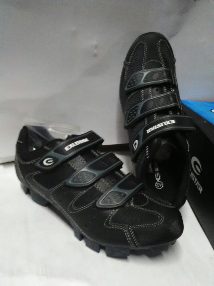 exustar cycling shoes