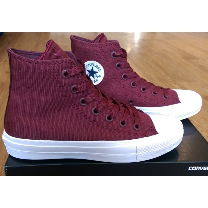 maroon chuck taylor ii