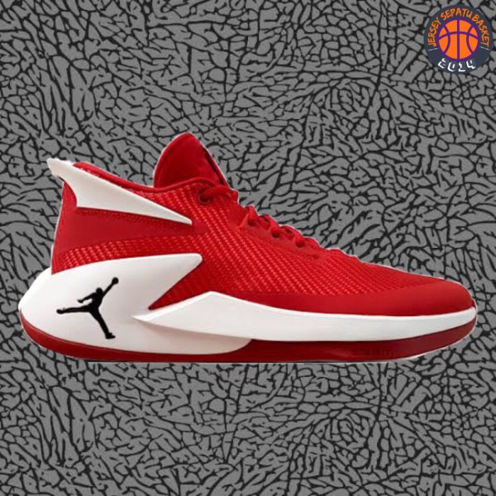 jordan fly lockdown red