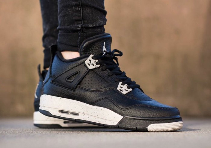 nike air jordan 4 oreo