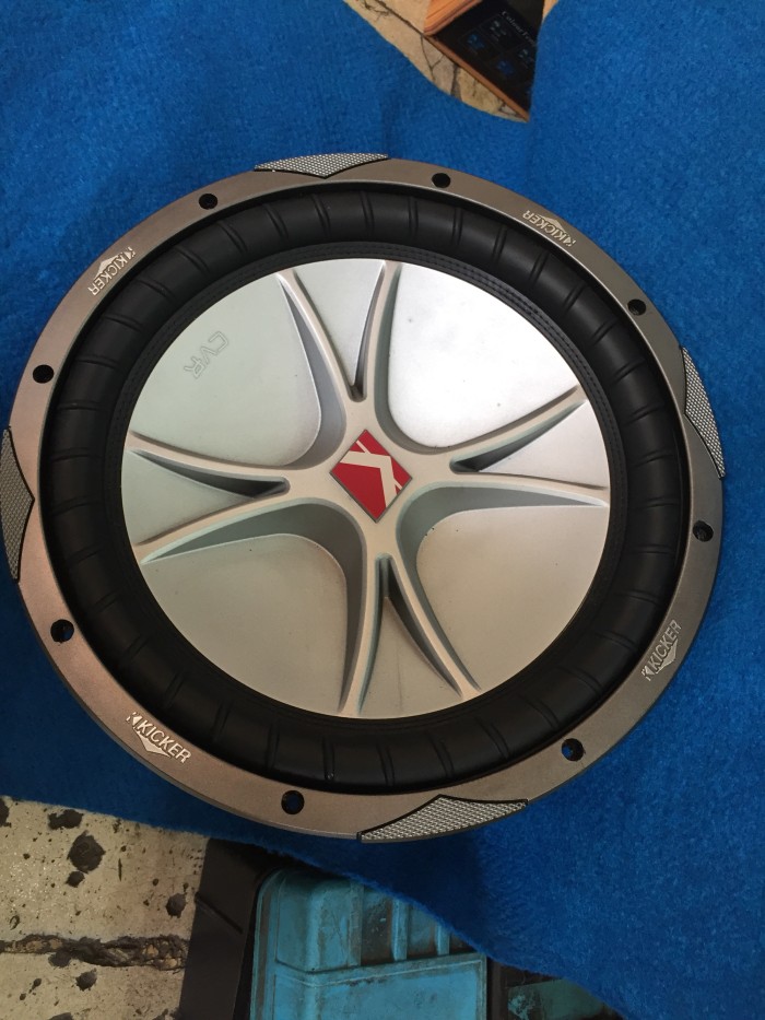 kicker cvr 12 subwoofer