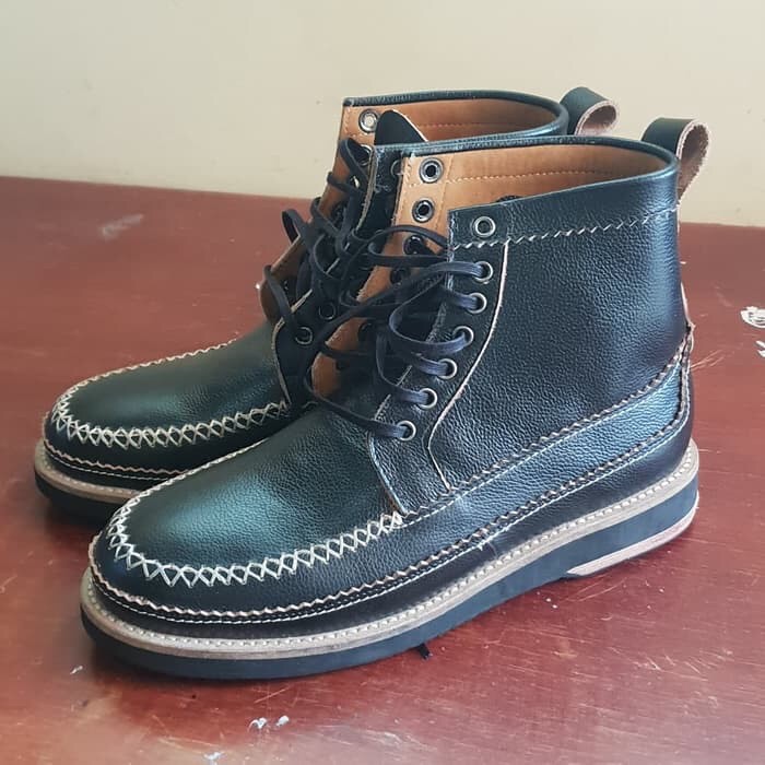 dr martens 7 eye